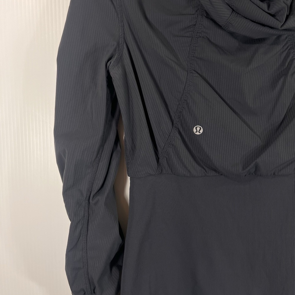 Lululemon Dance Studio Jacket Size 8 Gray Reversable Hoodie Full Zip *READ* - Picture 7 of 13